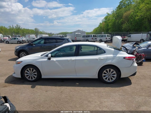 Toyota Camry Le