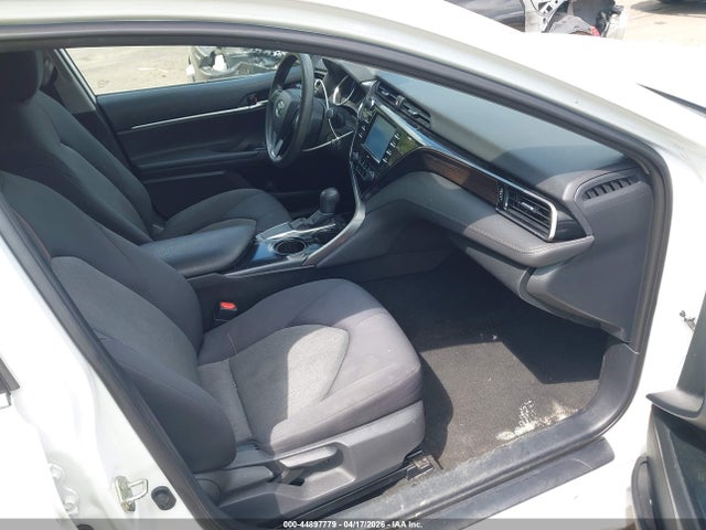 Toyota Camry Le