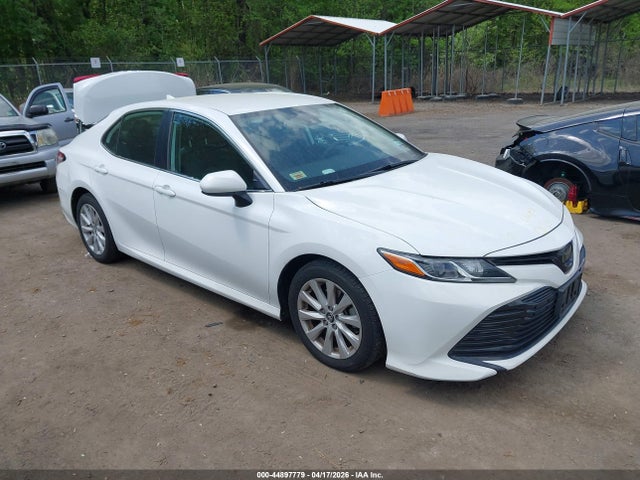 Salvage Toyota Camry Image