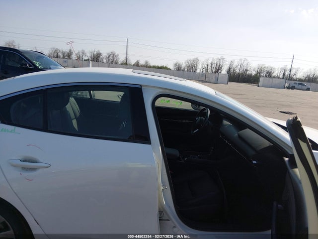Mazda Mazda3 Premium