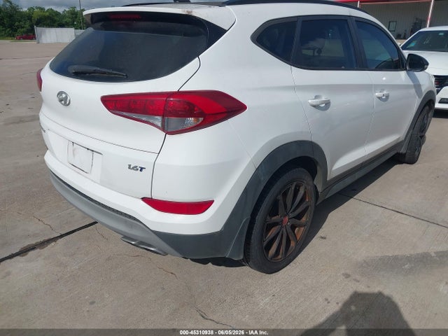 Hyundai TUCSON Night
