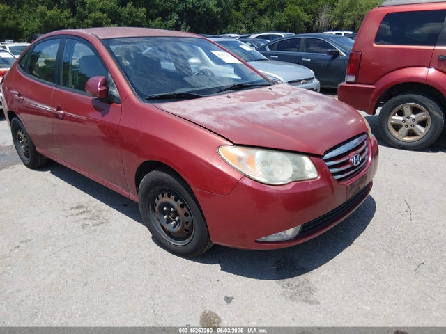 Salvage Hyundai ELANTRA Image