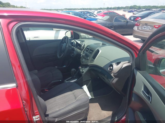 Chevrolet Sonic Lt Auto