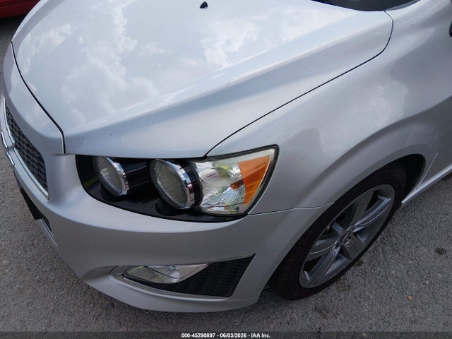 Chevrolet Sonic Rs Auto
