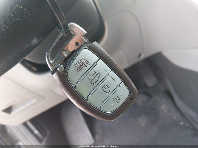 Hyundai ELANTRA Limited