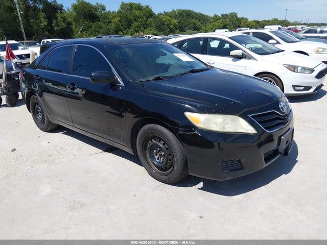 Salvage Toyota Camry Image