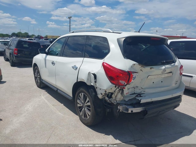 Nissan Pathfinder Sv