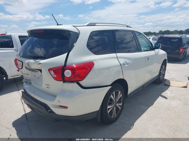 Nissan Pathfinder Sv