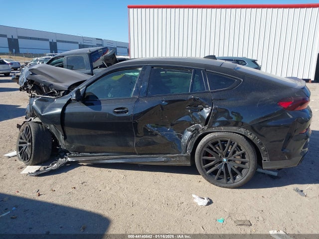 BMW X Series M50i