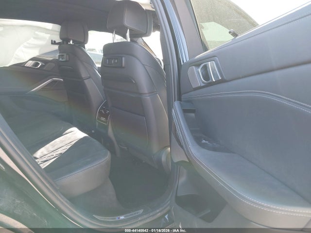 BMW X Series M50i