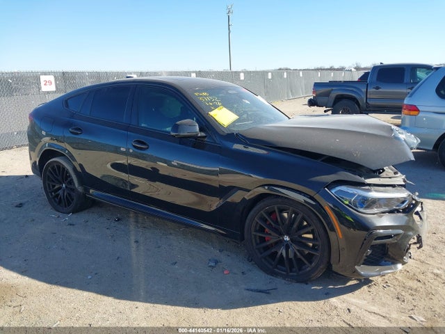 BMW X Series M50i