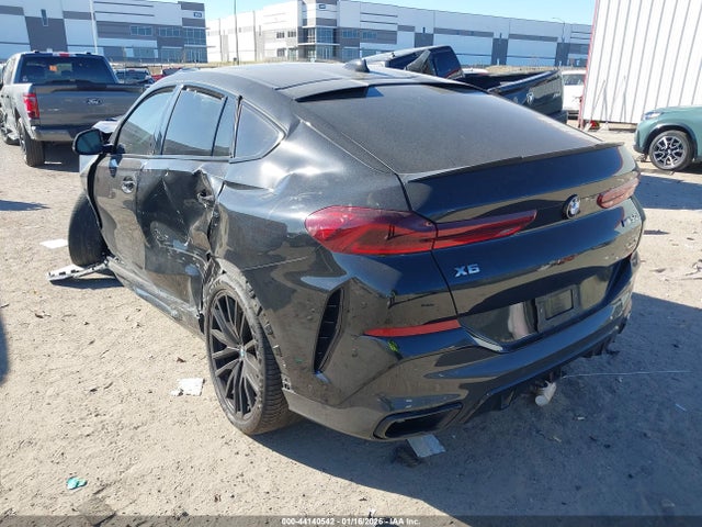 BMW X Series M50i
