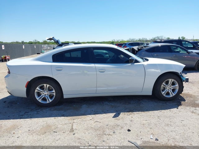 Dodge Charger Sxt