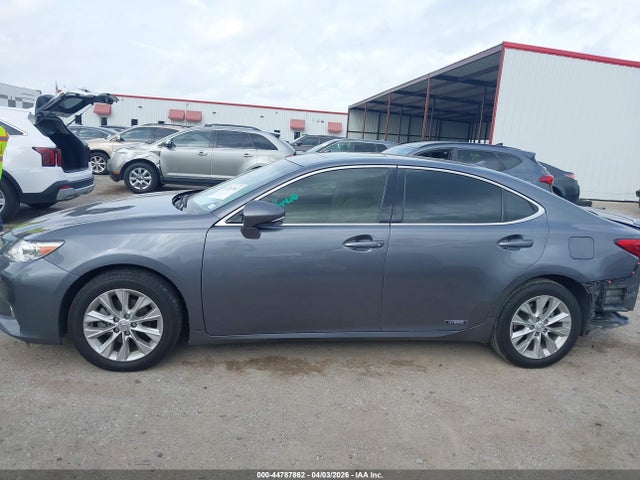 Lexus Es