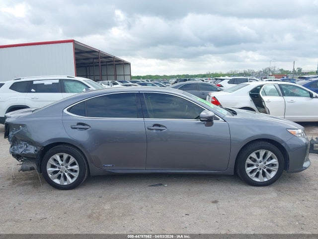 Lexus Es
