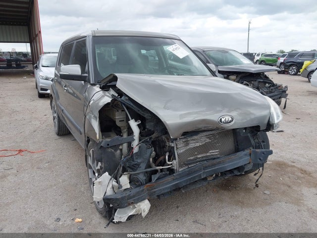Salvage Kia Soul Image