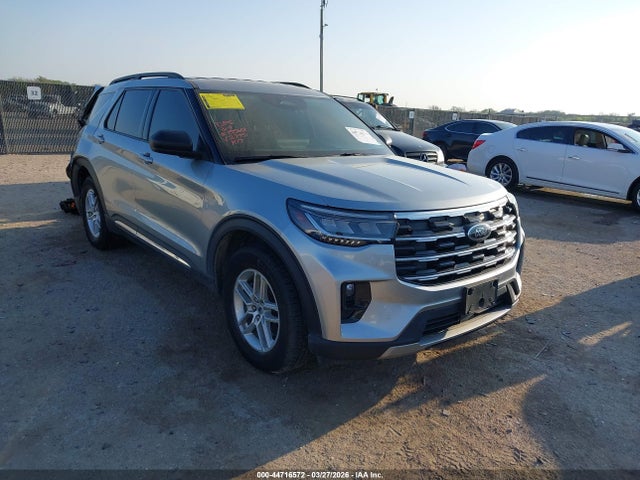 Salvage Ford Explorer Image