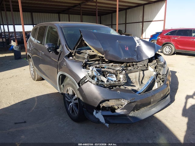 Salvage Honda Pilot Image