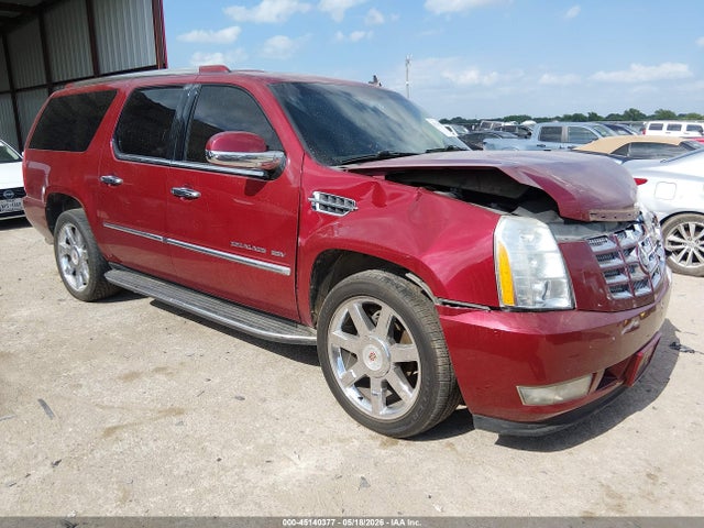Salvage Cadillac Escalade Image