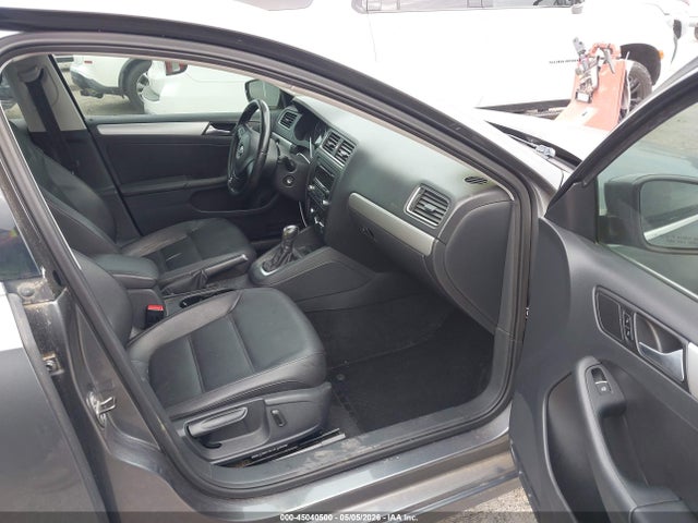 Volkswagen Jetta 1.8t Se