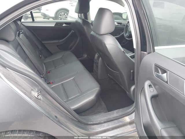 Volkswagen Jetta 1.8t Se