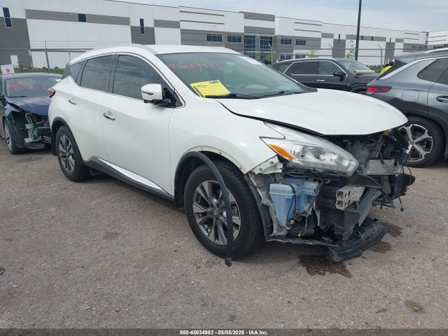 Salvage Nissan Murano Image