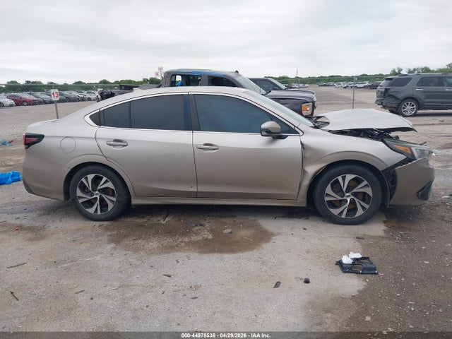 Subaru Legacy Premium