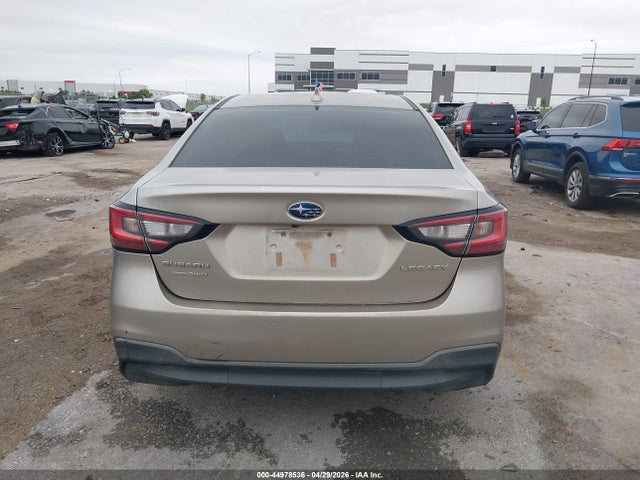 Subaru Legacy Premium