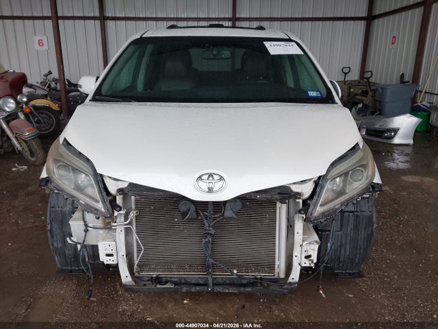Toyota Sienna Limited Premium 7 Passenger