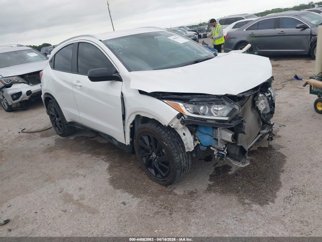 Salvage Honda HR-V Image
