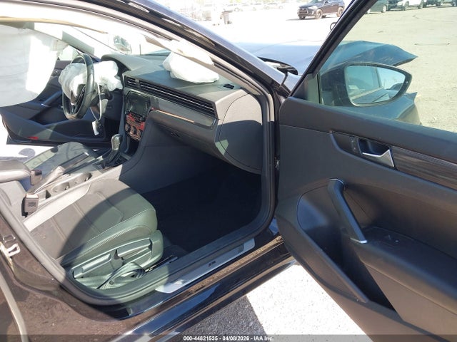 Volkswagen Passat 2.0t R-line