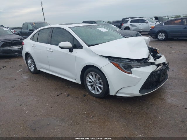 Salvage Toyota Corolla Image