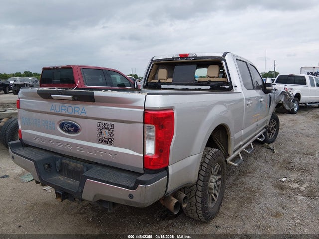 Ford F-250 Lariat