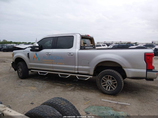 Ford F-250 Lariat