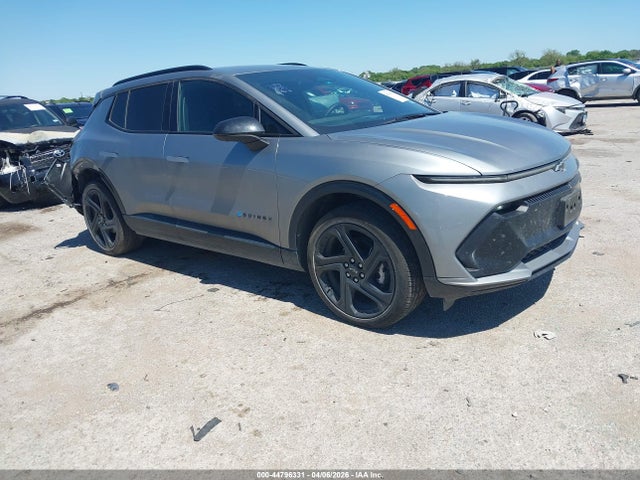 Salvage Chevrolet Equinox Image