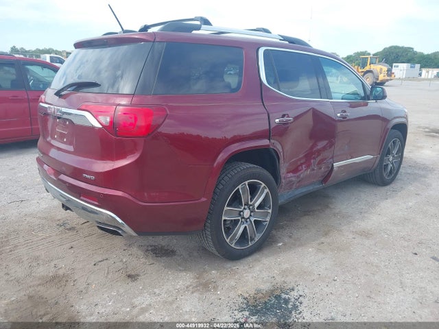 GMC Acadia Denali
