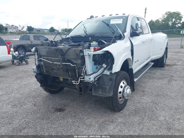 Ram 3500 Laramie  4x4 8' Box