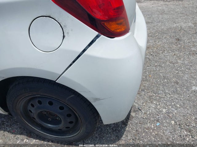 Toyota Yaris L
