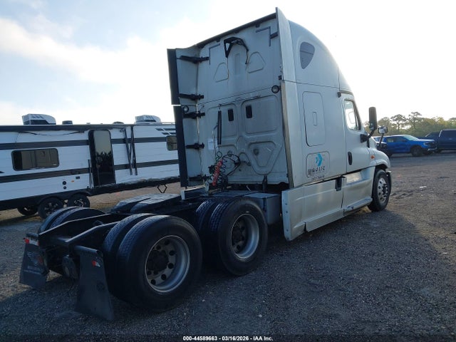 Freightliner Cascadia 125