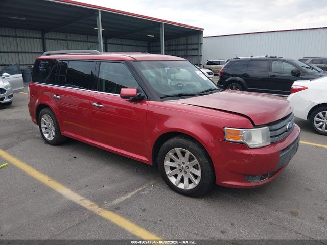 Salvage Ford Flex Image