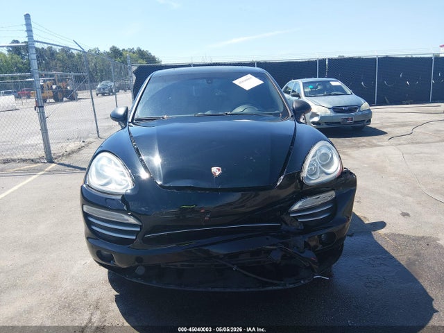 Porsche Cayenne Platinum Edition