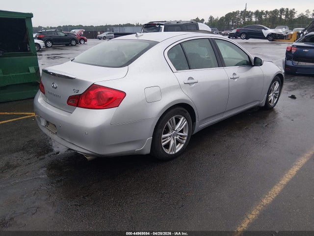 INFINITI G37 Journey