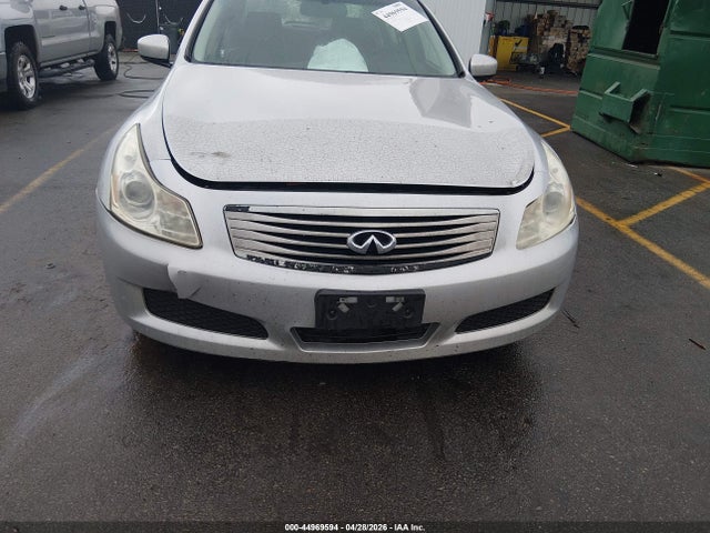 INFINITI G37 Journey