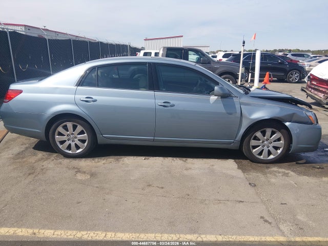Toyota Avalon Xls