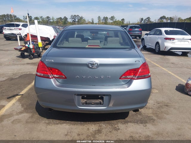 Toyota Avalon Xls