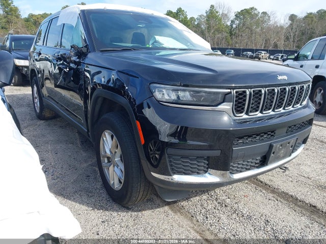 Salvage Jeep Grand Cherokee Image