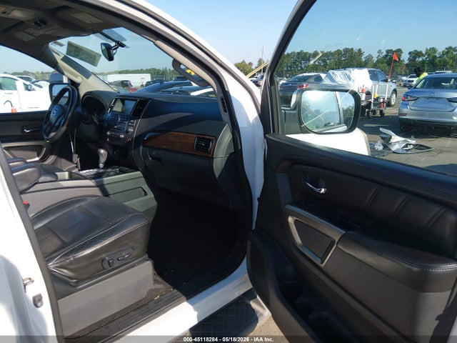 Nissan Armada Platinum
