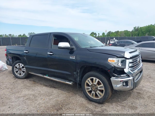 Salvage Toyota Tundra Image