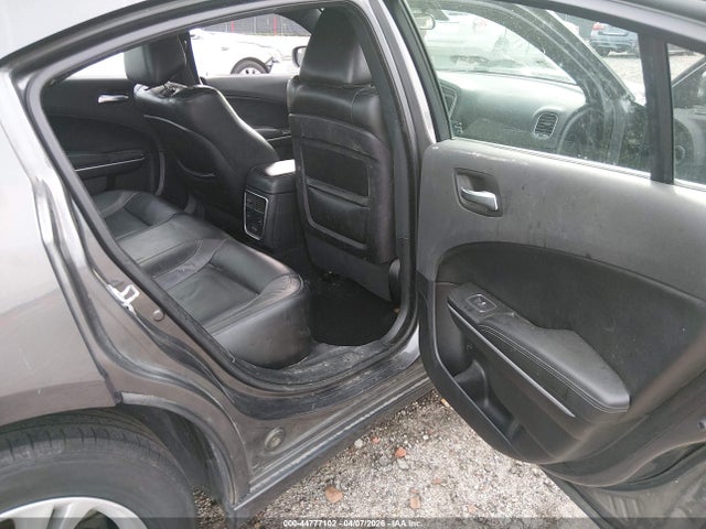 Dodge Charger Sxt Rwd