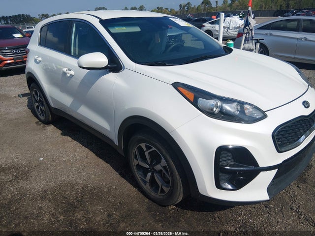 Salvage Kia Sportage Image